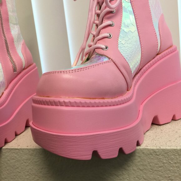 Worn once- Cape Robbin Pink Poison Platforms Boots in Pink/7 - Picture 11 of 12